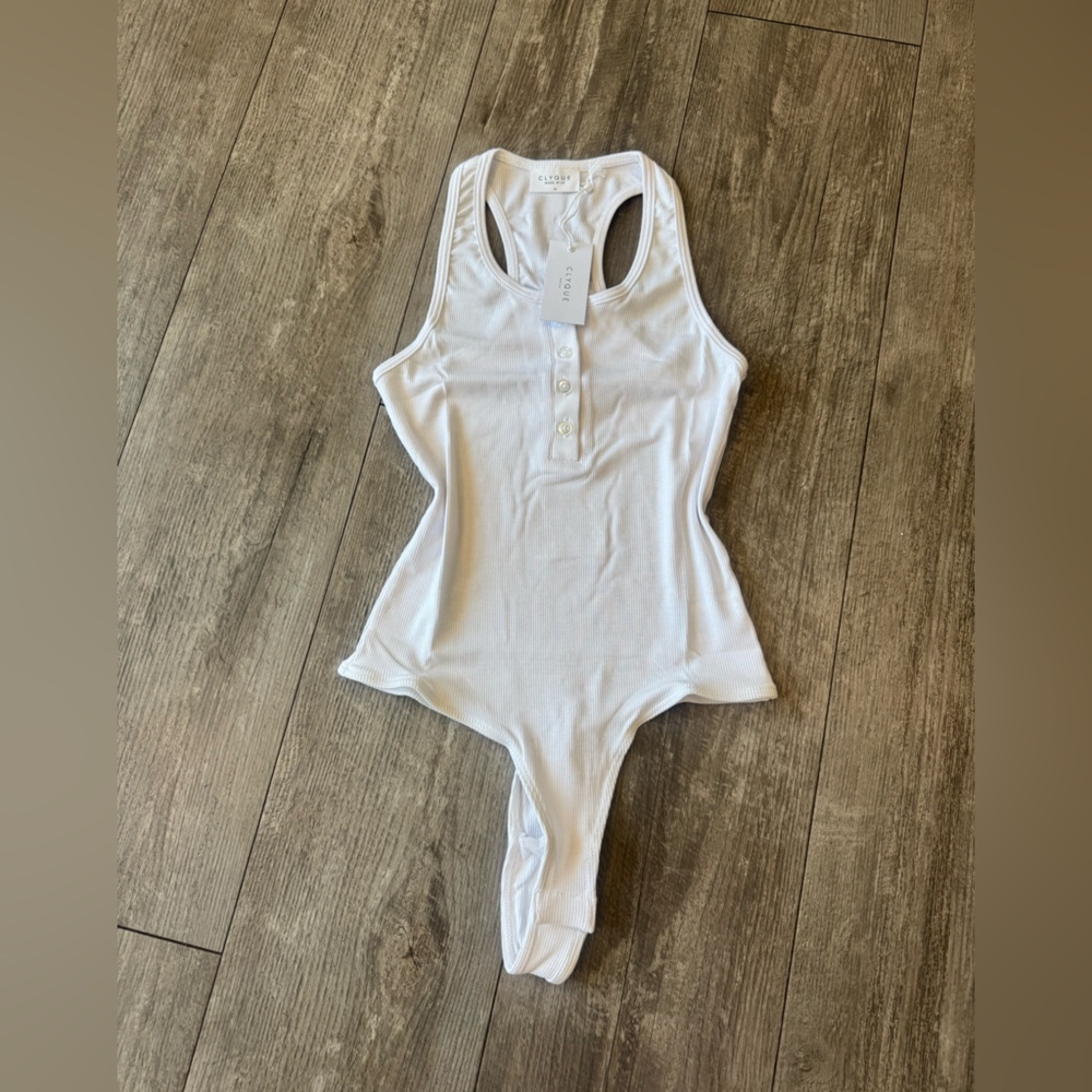 ClYQUE White Ribbed Bodysuit - Picture 4 of 13